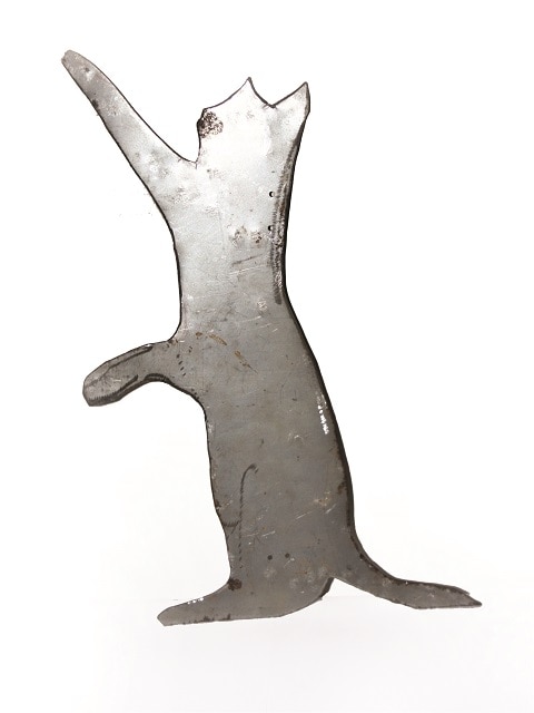 Metal cat sculpture by Niccolò Argenti